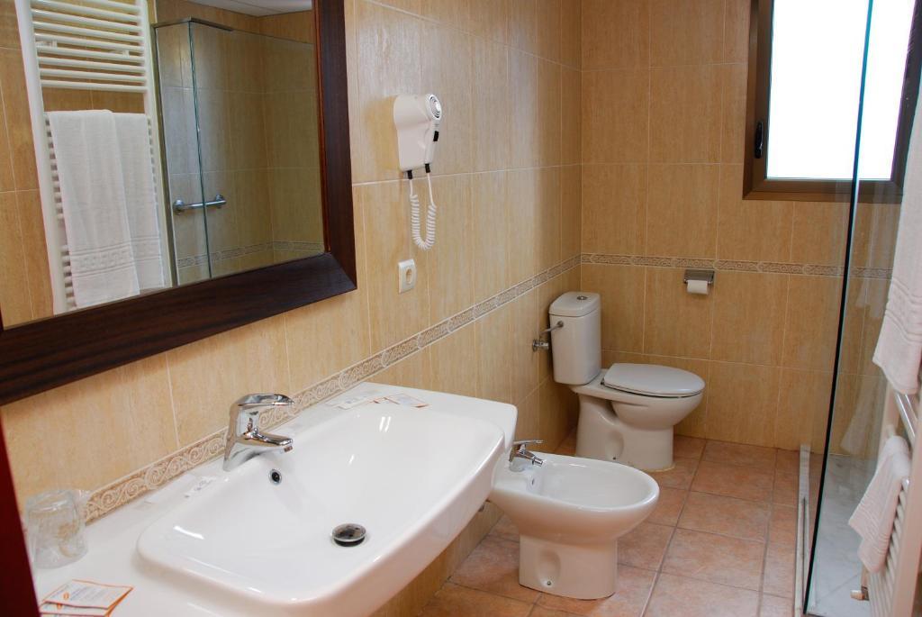 Hotel Balneari De Vallfogona De Riucorb Ngoại thất bức ảnh